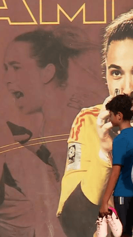  Cata Coll juega en casa el partido más importante del año para la @sefutbolfem.
