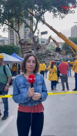 Los enviados especiales de RNE a Venezuela, Beatriz Via�o y Luis Montero, se encuentran ya en Caracas, en una zona residencial donde los operarios est�n trabajando con maquinaria.