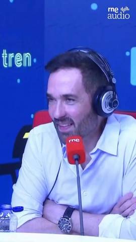  En plena conversación con José Madrid sobre su libro “Equilibrista: la vida de Cecilia”, cerramos la hora con Andrea Quintero (@andreaquinterour).