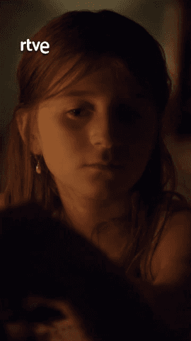  Como cada verano, Salomé regresa de vacaciones a su pueblo familiar enclavado en los montes portugueses.