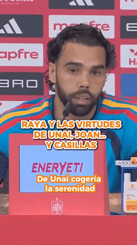  David Raya se deshace en elogios hacia Unai Simón y Joan García y revela quién fue su gran inspiración bajo palos.