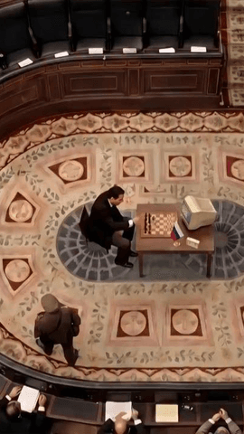 La historia de la IA arranca a mediados del siglo XX, pero en 1996 ocurri� un hito clave: el ordenador Deep Blue gan� al mejor jugador de ajedrez del mundo, Kasparov.
