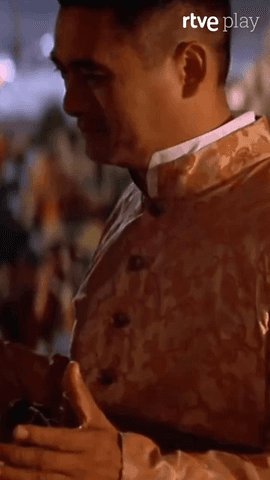 Jodie Foster y Chow Yun-Fat son los encargados de dar vida a los protagonistas de 'Ana y el rey' en esta adaptación de 1999 que estuvo nominada en los Oscar.