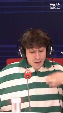  El violinista con más seguidores del país nos cuenta otro ‘Chisme clásico’.