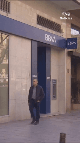 La CNMC investiga a Bankinter, Banco Santander, BBVA, Unicaja, CaixaBank y Sabadell por posibles pr�cticas anticompetitivas que podr�an dar lugar a sanciones.