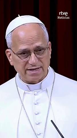 Tras el discurso del papa en el Congreso, diputados, senadores e invitados despidieron a Le�n XIV con una larga ovaci�n de casi siete minutos.