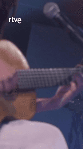  Antía Muíño se mueve entre la canción alternativa de autor, el jazz-pop, el pop vocal y la querencia de la música tradicional gallega.