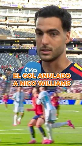  Mikel Merino sobre el gol anulado a Nico por un pisotón del centrocampista a Otamendi: “Yo estaba de espaldas y ni se lo que ha pasado”.