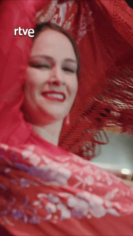  Tradicionalmente, en el flamenco el espacio para la mujer era el baile o el cante.