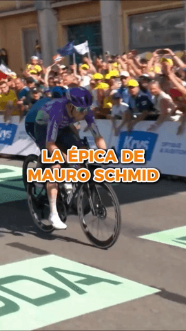  ¡Mauro Schmid conquista la etapa!