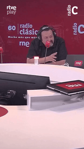  En Sinfon�a de la ma�ana despedimos la secci�n 'La m�sica de...' con Andr�s Trapiello.