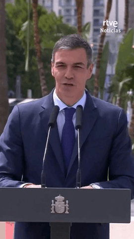 Pedro S�nchez ha oficializado la demolici�n de la verja que durante m�s de un siglo ha separado Gibraltar del resto de la pen�nsula.
