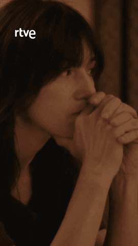  Sandrine quiere divorciarse de Christophe.