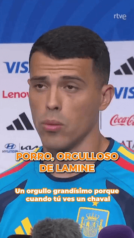  Pedro Porro, orgulloso de Lamine Yamal.