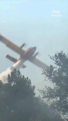 Portugal combate las llamas en tres focos activos en el incendio de Guarda, a unos 40 km de la frontera con Salamanca.