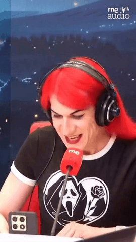  La c�mica y guionista Elsa Ruiz @elsaruizcomica, colaboradora y final girl particular de @elultimotrenrne, nos explica en esta nueva secci�n que la comedia y terror est�n infinitamente unidos...