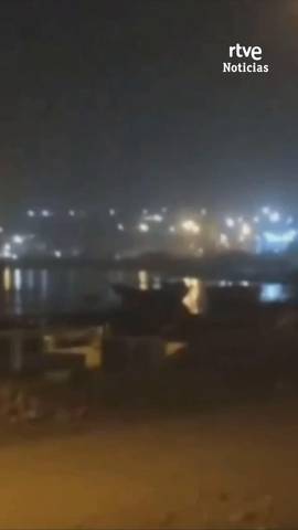  Segunda noche consecutiva de ataques estadounidenses sobre Ir�n, que ha respondido con bombardeos sobre bases de Washington en la regi�n, en Bar�in y Kuwait.
