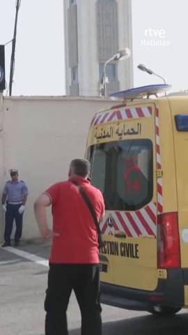 Al menos 11 ni�os han fallecido y otras 19 personas han resultado heridas en el incendio de una cl�nica infantil en Argelia que atiende a familias sin recursos.