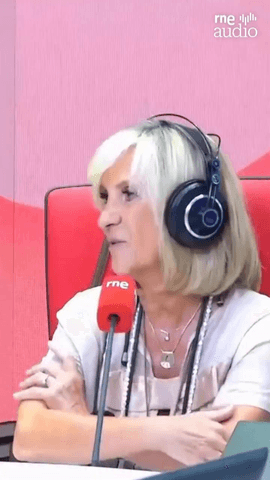  Abrimos en @lasmananasrne el consultorio m�dico.