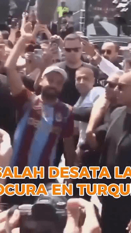  Salah desata la locura en su llegad a Turquía