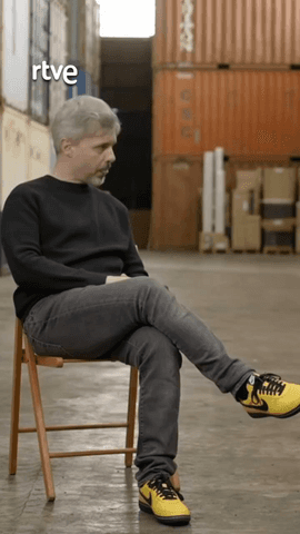 Juan Gómez-Jurado visita Página Dos para hablar de Mentira, su nuevo thriller, y adentrarse en la mente de personajes fascinantes con personalidad múltiple.