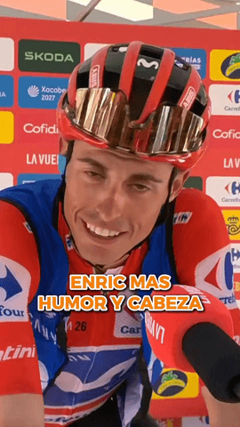 Da una exhibici�n en el Alto de Aitana y lo primero que hace Enric Mas es decir esto 