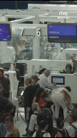  Espa�a lanza un ultim�tum a Italia para que elimine los controles a los viajeros espa�oles y advierte de que, si no lo hace, tomar� medidas proporcionales.