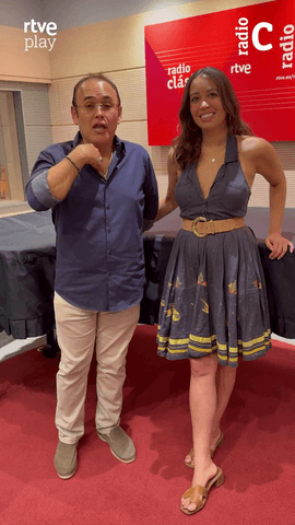  As� felicitan Javier Camarena y Nadine Sierra a Radio Cl�sica por su 60� aniversario.