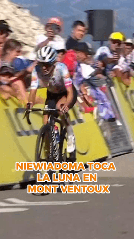  KASIA NIEWIADOMA, EN LO M�S ALTO DE
