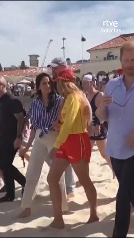 El pr�ncipe Harry y su esposa Meghan Markle vuelven al Reino Unido.