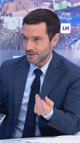 El ministro de Derechos Sociales y Consumo, Pablo Bustinduy, ha puesto en valor la previsible aprobaci�n este mi�rcoles de la reforma de las leyes de dependencia y discapacidad que suponen, a su juicio, un antes y un despu�s en el sistema de cuidados: 