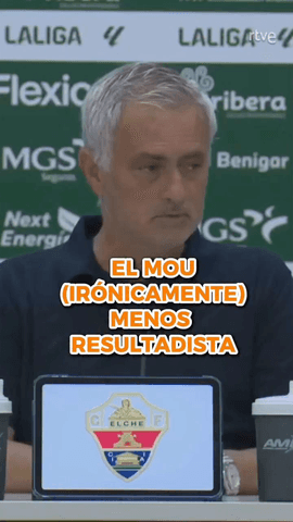 Mourinho tira de sorna para explicar las desconexiones de su equipo en las segundas mitades de los partidos.