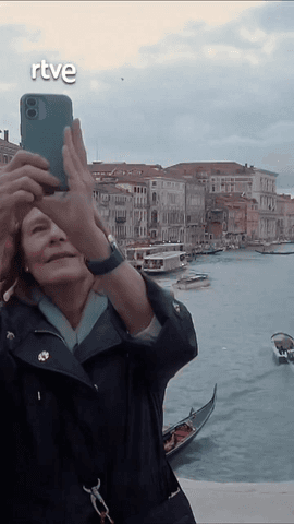Venecia es una ciudad en diálogo continuo con el agua, un entorno que flota y resiste.