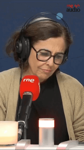 Recordamos a Mari Trini junto a su hermano, Gonzalo P�rez-Miravete, en una entrevista con @isabelgemio_oficial en @elultimotrenrne