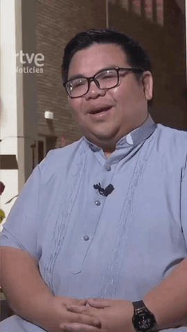  El pare Dennis �s una de les poques persones a Catalunya que coneix de prop l'home que avui �s papa.