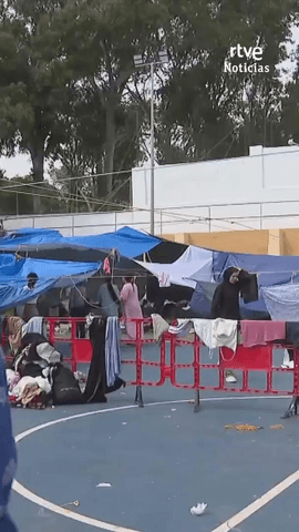 El Gobierno trabaja en un plan de acogida de las menores migrantes no acompa�adas que se encuentran en Ceuta tras la llegada de miles de personas desde Marruecos el pasado 30 de julio.