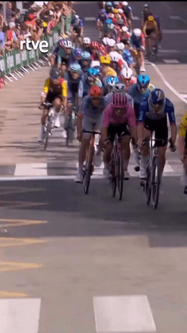 La 5ª etapa de ‘La Vuelta ciclista a España 2026’, entre Falset y Roquetes (Tarragona), ha culminado con la victoria del británico Matthew Brenan (Visma) 