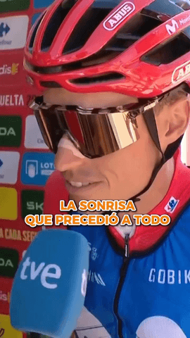 Esa sonrisa... esa maldita sonrisa.