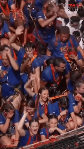 La Tomatina es mucho m�s que una fiesta para Bu�ol.