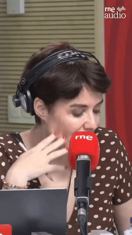  Elegancia, rigor y contundencia en el estudio de @lastardesderne.