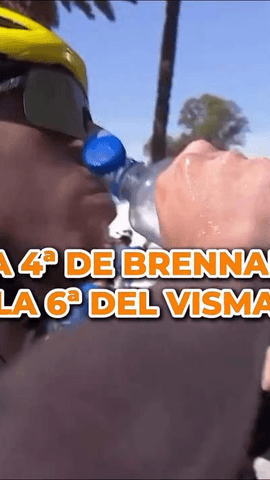 Van Aert le dice a Brennan que sume sus dos victorias