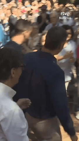 Pedro S�nchez y Alberto N��ez Feij�o activan las maquinarias electorales de sus partidos para afrontar este curso electoral.