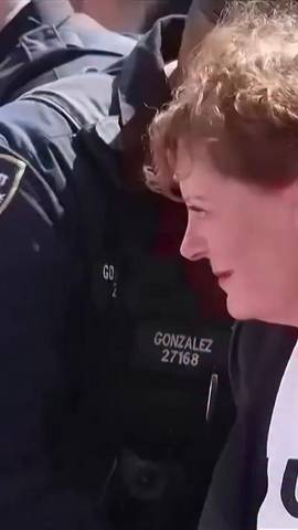 Susan Sarandon y Hannah Einbinder han sido detenidas durante una manifestaci�n propalestina en Nueva York #susansarandon #palestina #nuevayork #not�cias