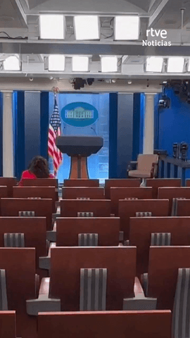  CNN, MS NOW y Politico demandan a Trump por negarles el acceso a la Casa Blanca.