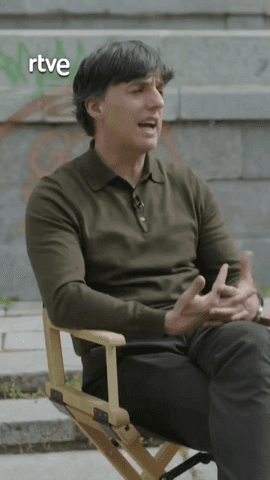 Diego San José (guionista): «Si alguien quisiera entender hoy lo que fue la Transición, no solo vale con los datos de los libros de historia.