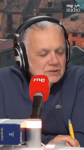 Javier: “Me crispa cuando estamos comiendo en un restaurante y la gente que entra se tira encima de la mesa a mirar qué plato estás comiendo” 