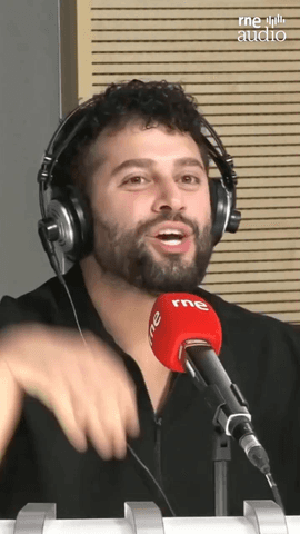 En las @lasmananasrne, nuestro colaborador @javihoyosmartinez nos desvela que entrevist� a Sara Carbonero (@saracarbonero).
