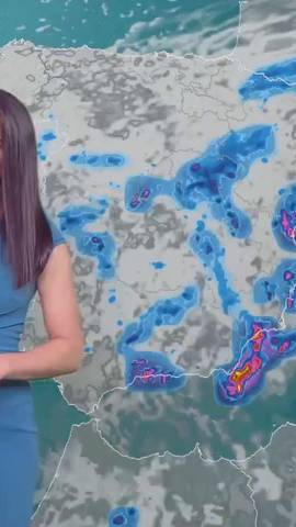 Madrugada lluviosa en gran parte de Espa�a, aunque la dana Adam tiene mayor incidencia con tormentas en el mediterr�neo.