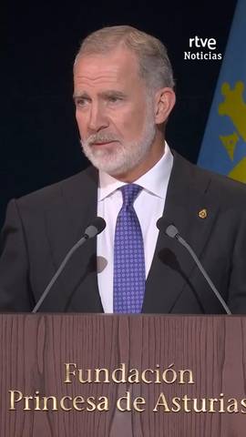  Felipe VI pide cuidar la democracia y sus instituciones para garantizar la convivencia.