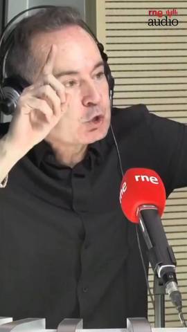  Mariskal Romero @mariskal.romero, El Pirata y Mariano Muniesa @mariano_muniesa son 3? nombres muy unidos a la cultura del rock espa�ol.